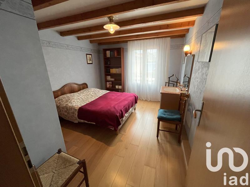 Maison - 189 m² - 9 pièces