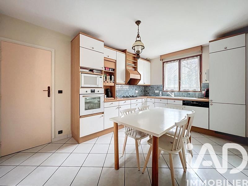 Maison - 175 m² - 7 pièces