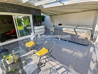 Maison - 147 m² - 6 pièces