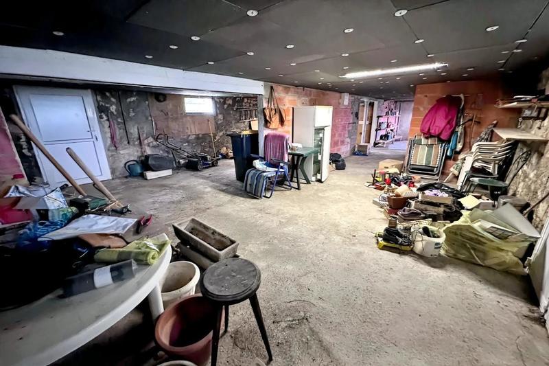 Maison - 94 m² - 6 pièces