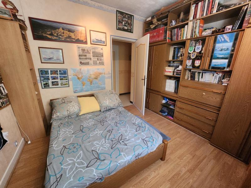 Maison traditionnelle - 151 m² - 6 pièces