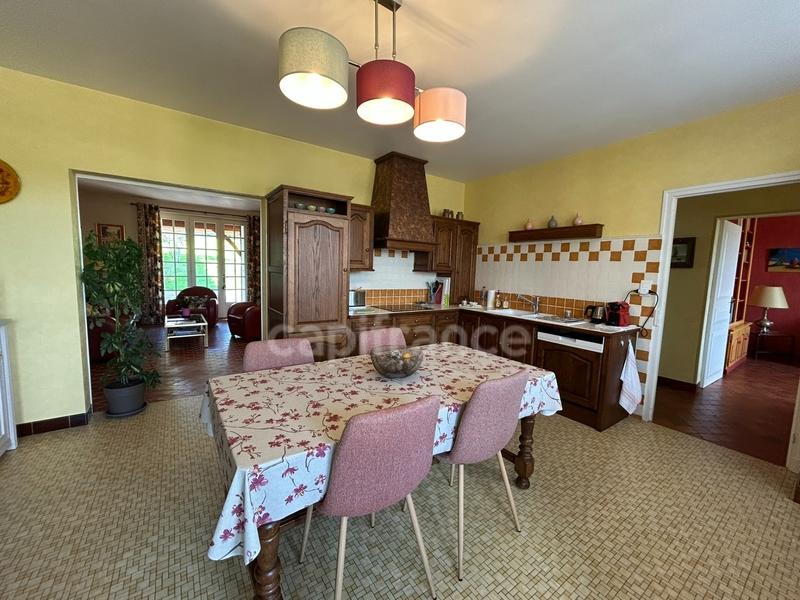 Maison - 170 m² - 6 pièces