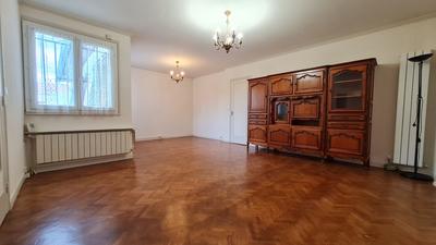 Maison - 200 m² - 4 pièces