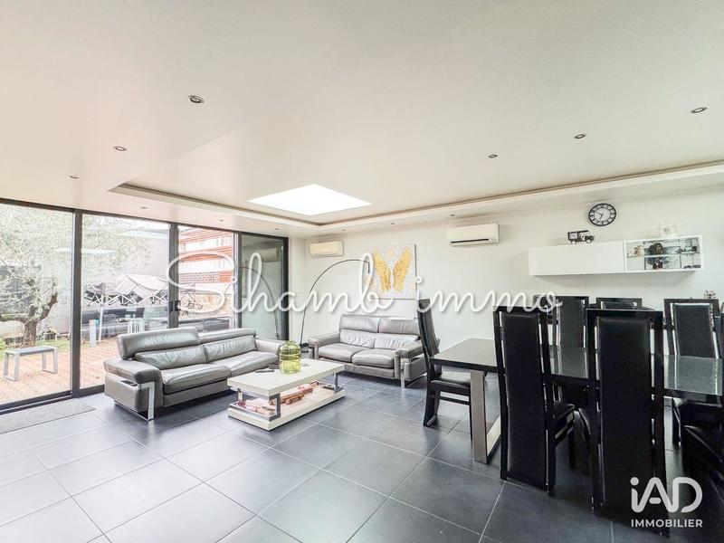 Local commercial - 150 m² - 3 pièces