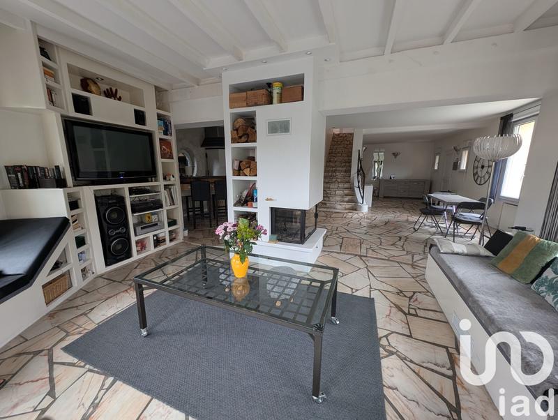 Maison - 185 m² - 6 pièces