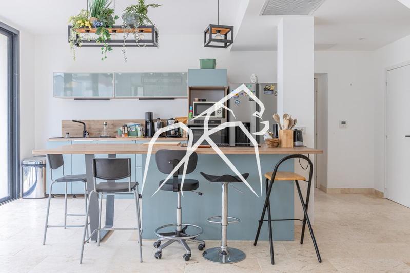 Maison ancienne - 194 m² - 5 pièces