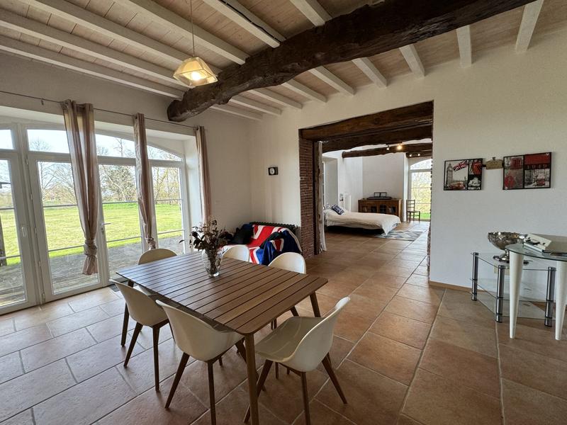 Maison - 433 m² - 11 pièces