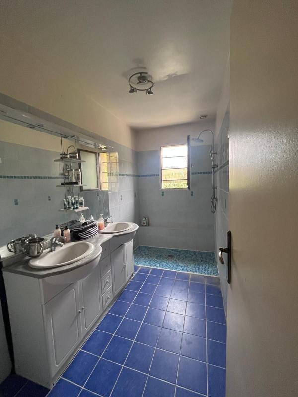 Maison - 99 m² - 4 pièces