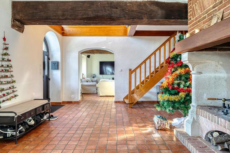 Maison - 281 m² - 12 pièces