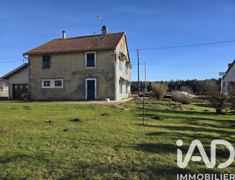 Maison - 217 m² - 6 pièces