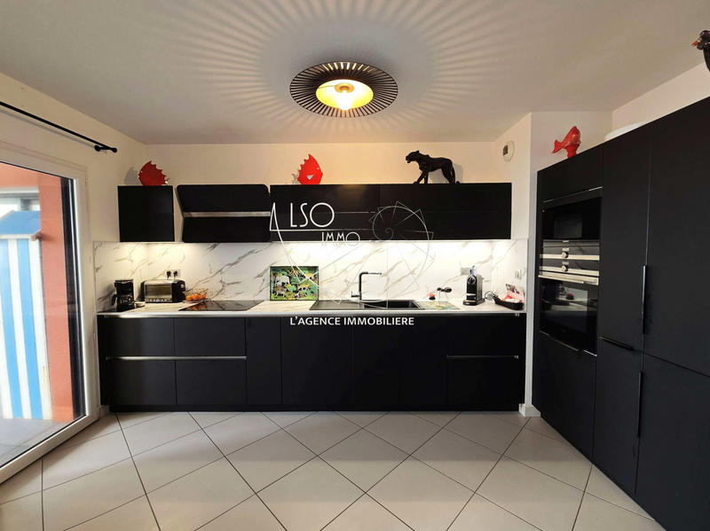 Appartement - 97 m² - 3 pièces