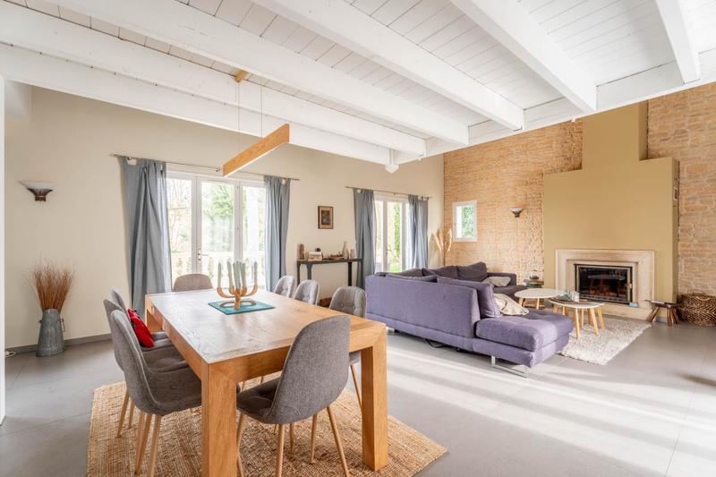 Maison - 180 m² - 5 pièces