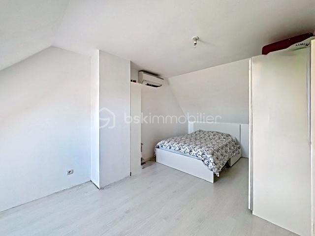 Maison - 92 m² - 4 pièces