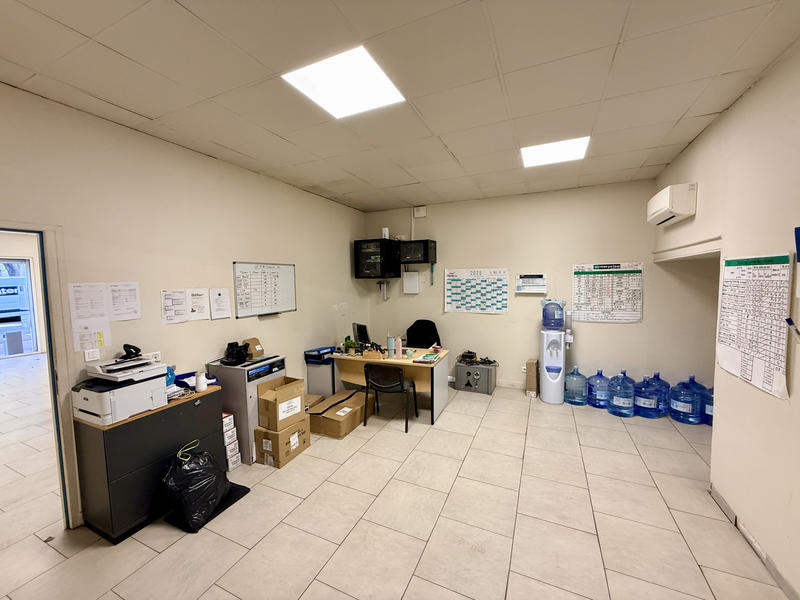 Local commercial - 186 m²