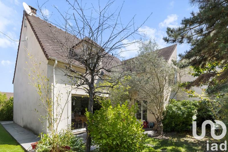 Maison - 198 m² - 7 pièces