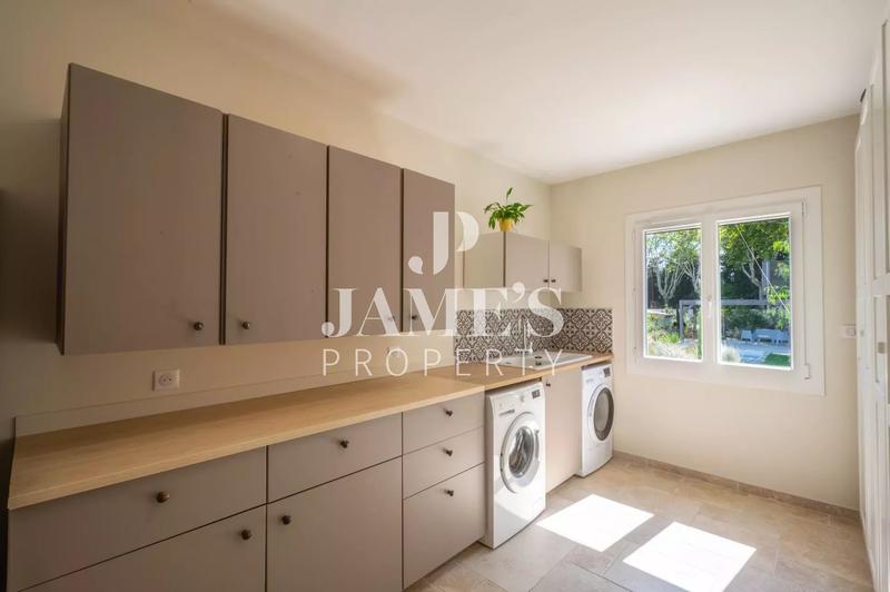 Maison - 158 m² - 6 pièces