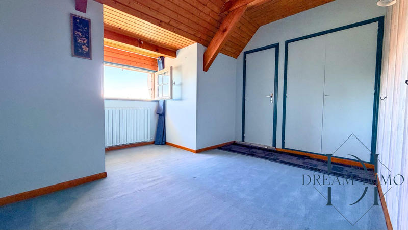 Maison - 263 m² - 7 pièces