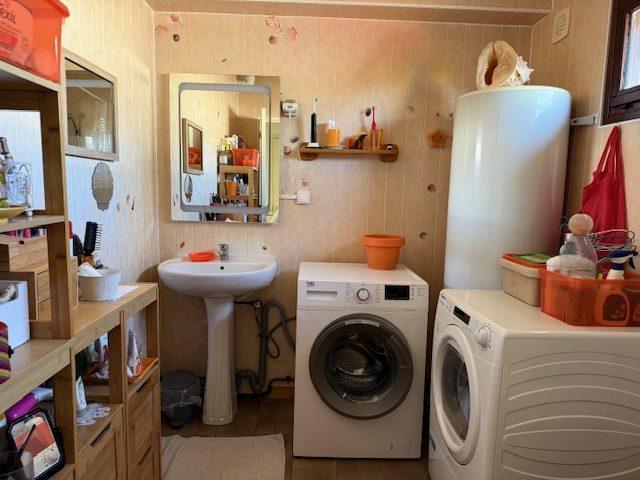 Maison - 259 m² - 9 pièces