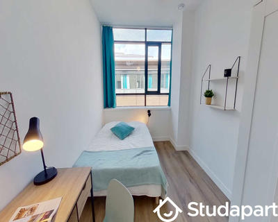 Chambre - 90 m² - 1 pièce