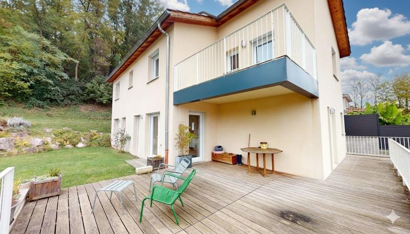 Maison - 166 m² - 5 pièces
