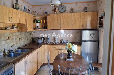 Maison de ville - 80 m² - 5 pièces