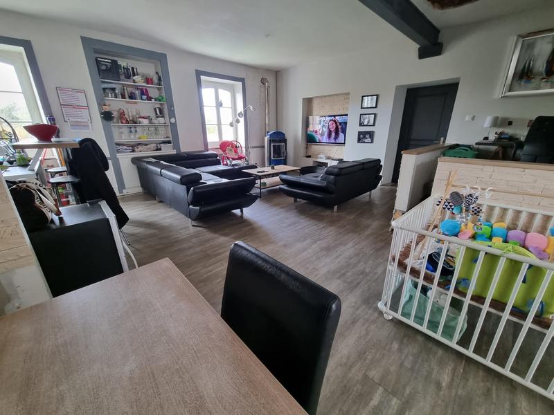 Maison - 163 m² - 9 pièces