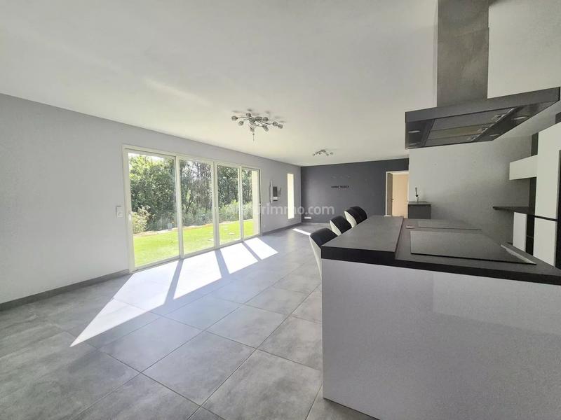 Maison - 179 m² - 7 pièces