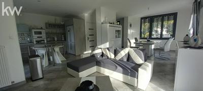 Pavillon - 215 m² - 8 pièces