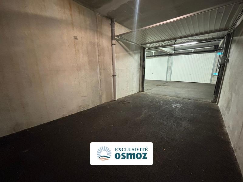Parking / Garage - 14 m²