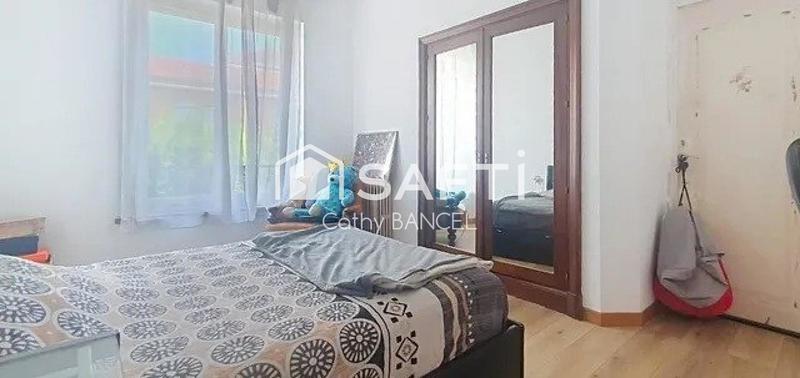 Appartement - 216 m² - 7 pièces