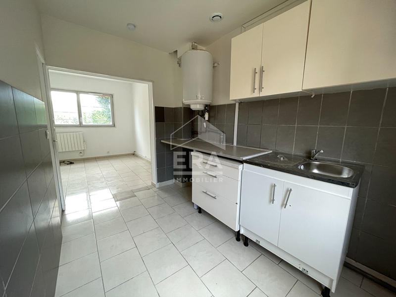 Immeuble - 90 m² - 5 pièces