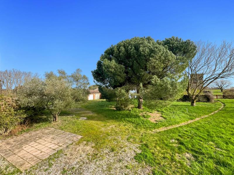 Maison - 257 m² - 10 pièces