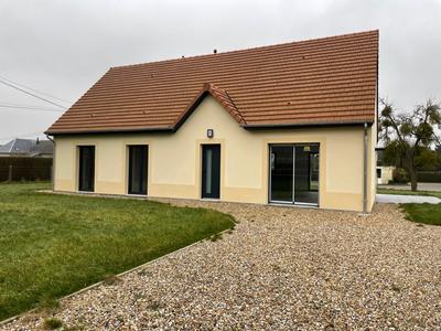 Maison - 93 m² - 4 pièces