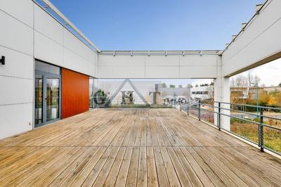 Entrepôt - 3 300 m²