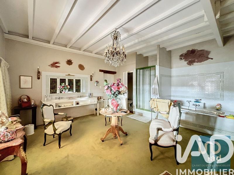 Maison - 396 m² - 10 pièces