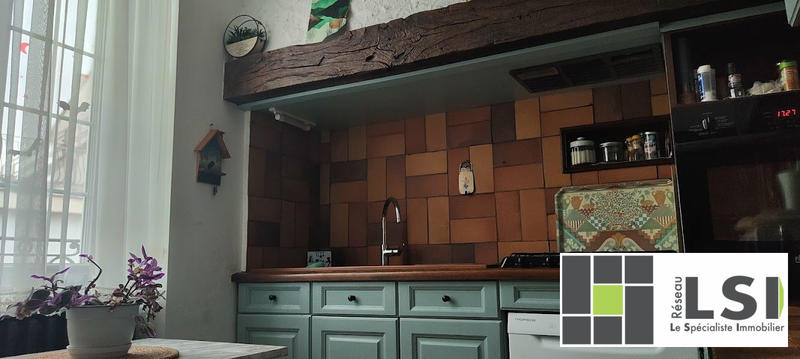 Maison - 208 m² - 10 pièces