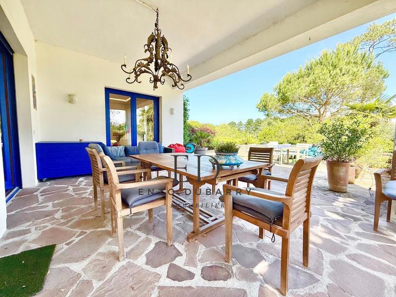 Appartement - 167 m² - 5 pièces