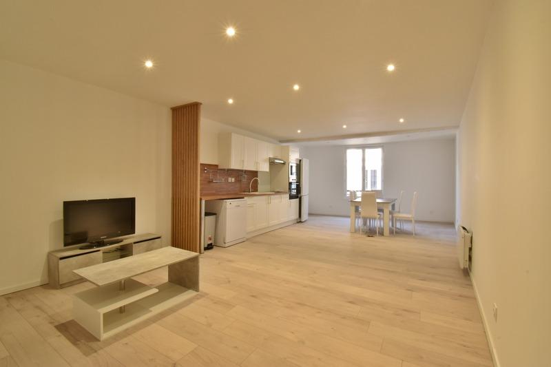 Immeuble - 195 m² - 8 pièces