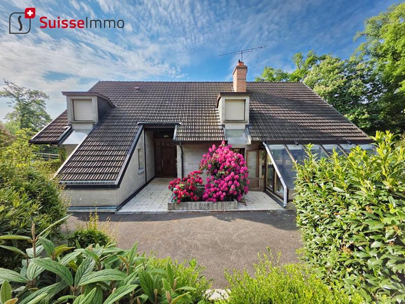 Pavillon - 261 m² - 11 pièces