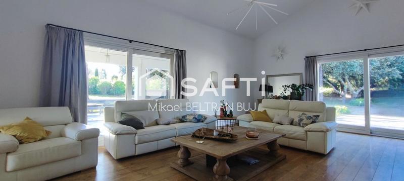 Villa - 250 m² - 8 pièces