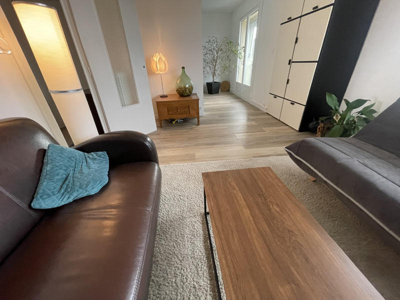 Appartement - 84 m² - 6 pièces