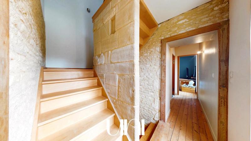 Maison - 147 m² - 6 pièces