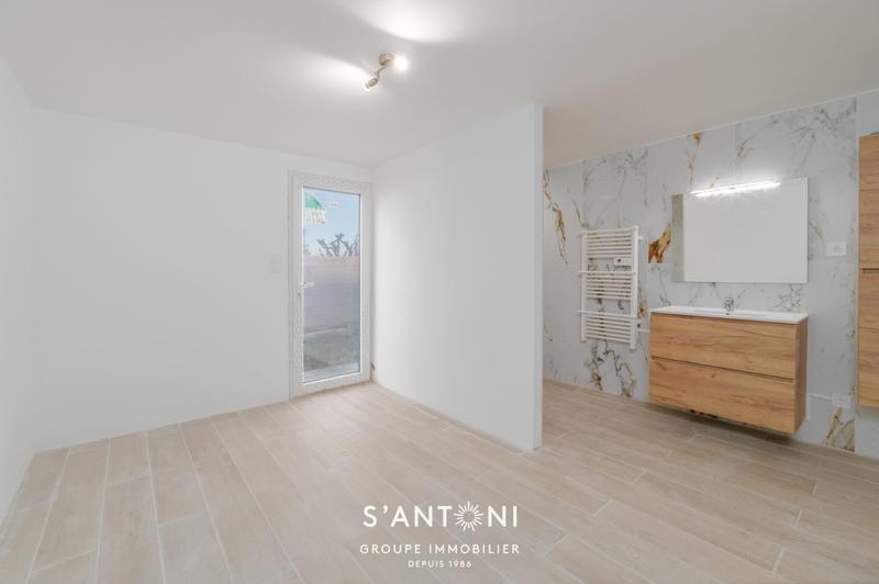 Maison - 217 m² - 5 pièces