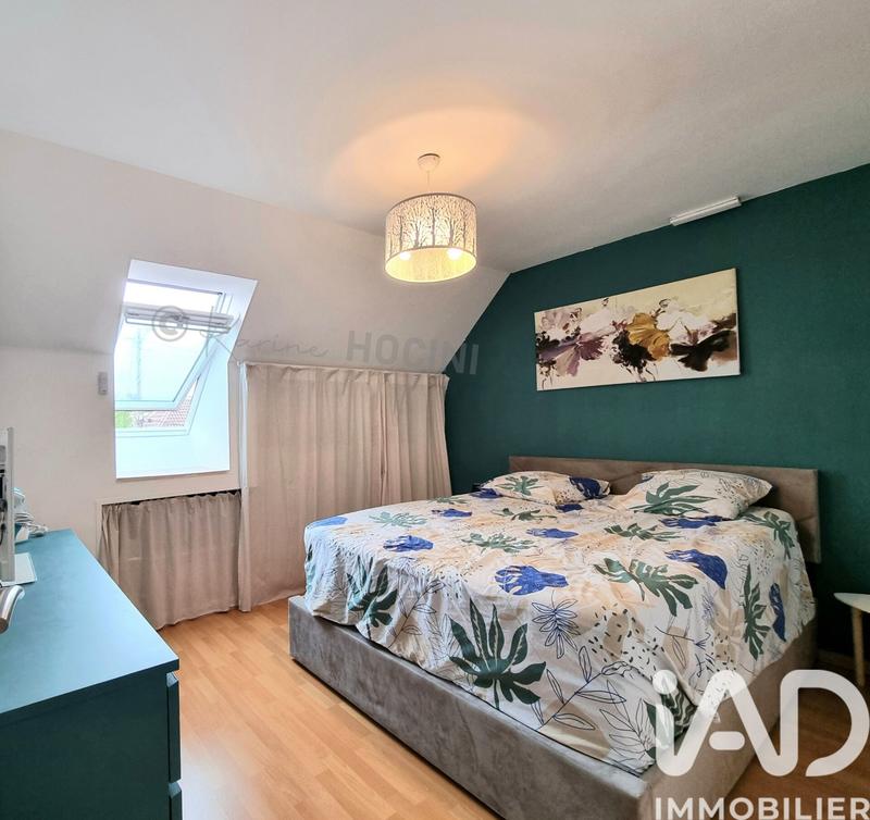 Maison - 95 m² - 5 pièces