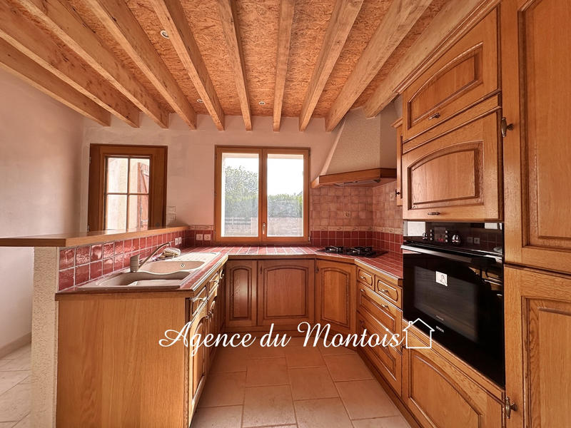 Maison - 102 m² - 4 pièces