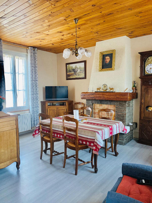 Maison - 93 m² - 4 pièces