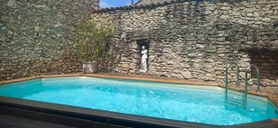 Maison - 210 m² - 7 pièces