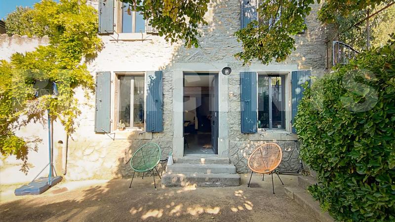 Maison - 205 m² - 7 pièces