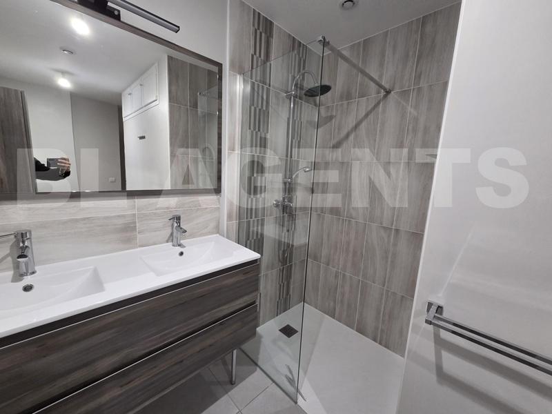 Maison - 202 m² - 8 pièces