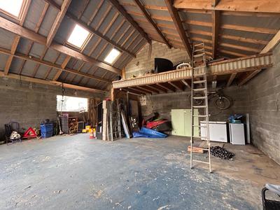 Pavillon - 181 m² - 7 pièces